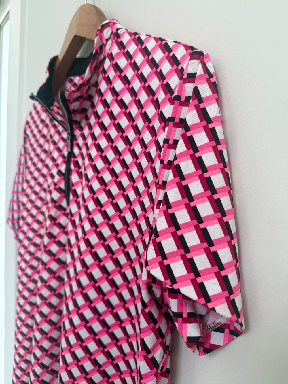 Tail Pink Geometric Short Sleeve 1/4 Zip Golf Polo - Picture 2 of 5